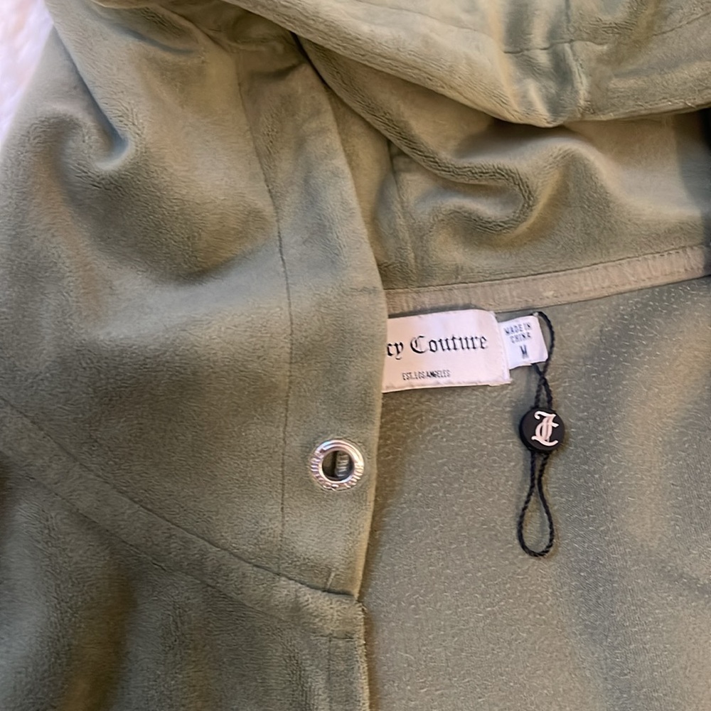 Juicy Couture sweat suit - Picture 2 of 3